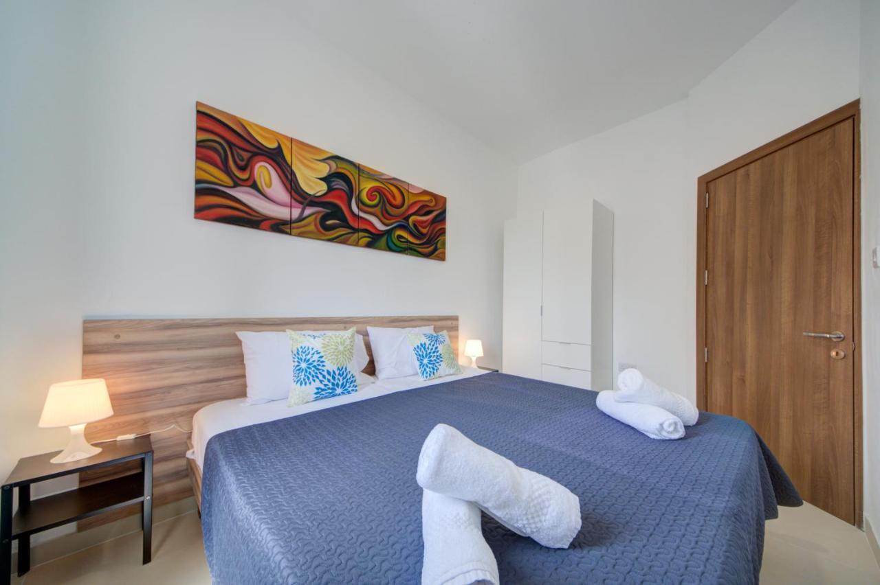 Msida Creek one bedroom Apartment Buitenkant foto