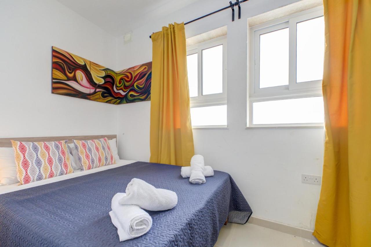 Msida Creek one bedroom Apartment Buitenkant foto