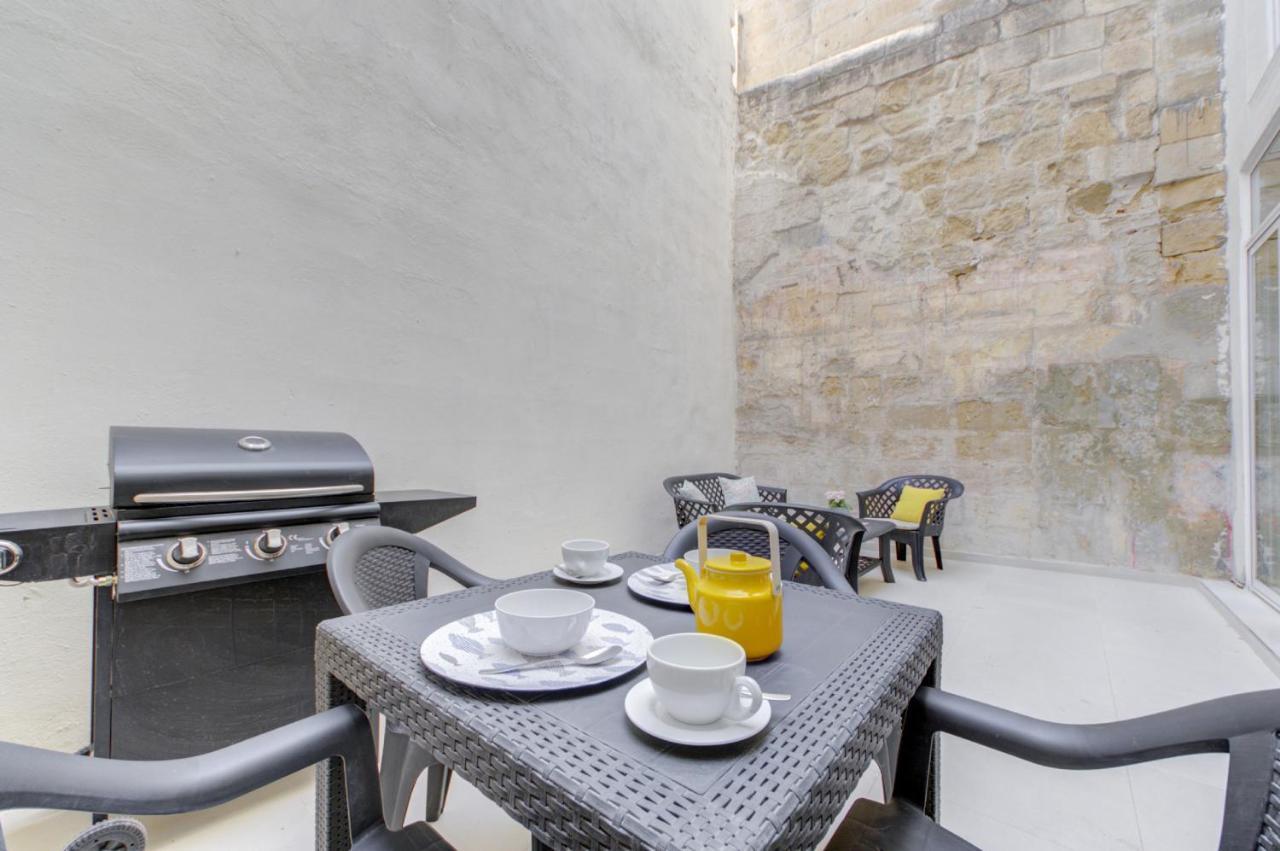 Msida Creek one bedroom Apartment Buitenkant foto