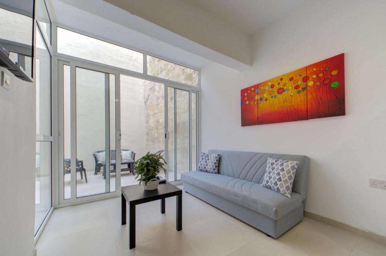 Msida Creek one bedroom Apartment Buitenkant foto
