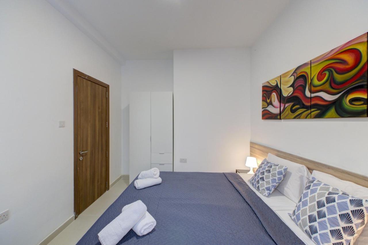 Msida Creek one bedroom Apartment Buitenkant foto