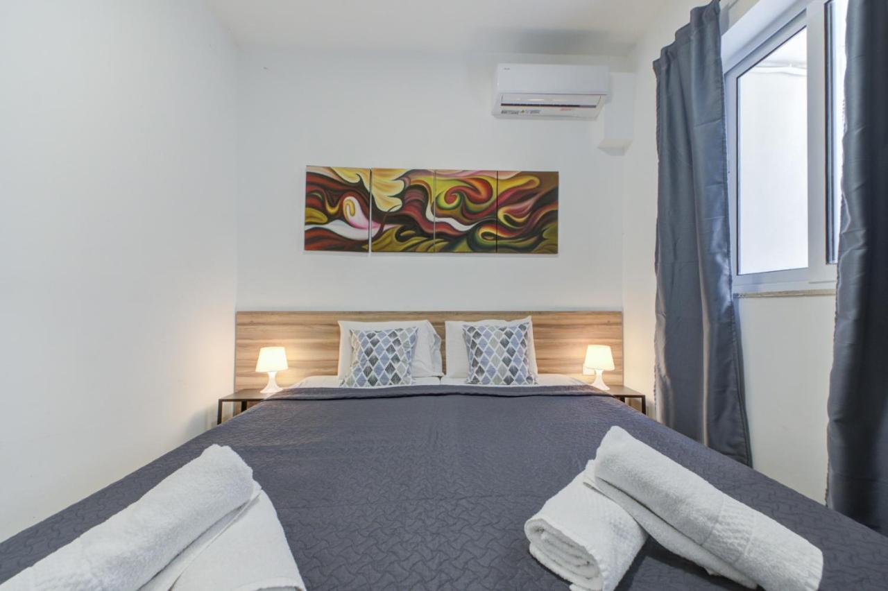 Msida Creek one bedroom Apartment Buitenkant foto