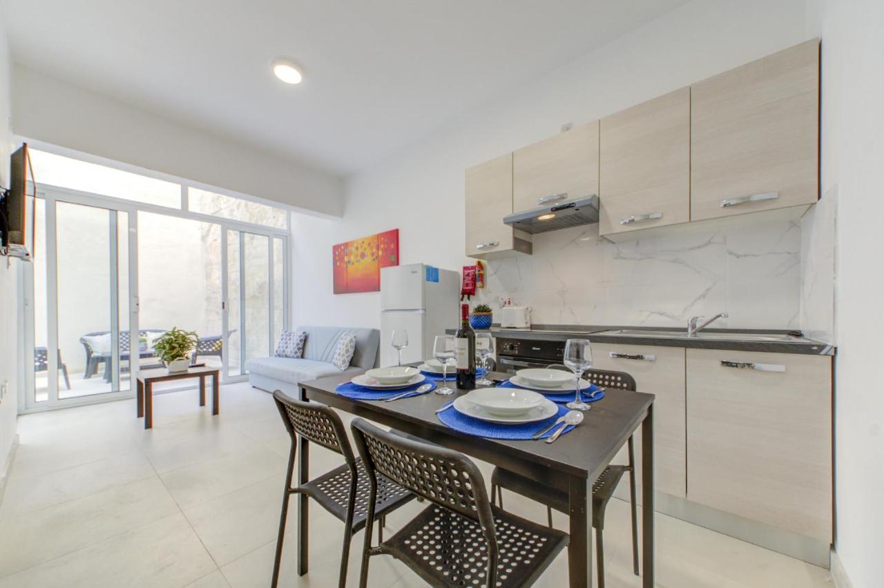 Msida Creek one bedroom Apartment Buitenkant foto