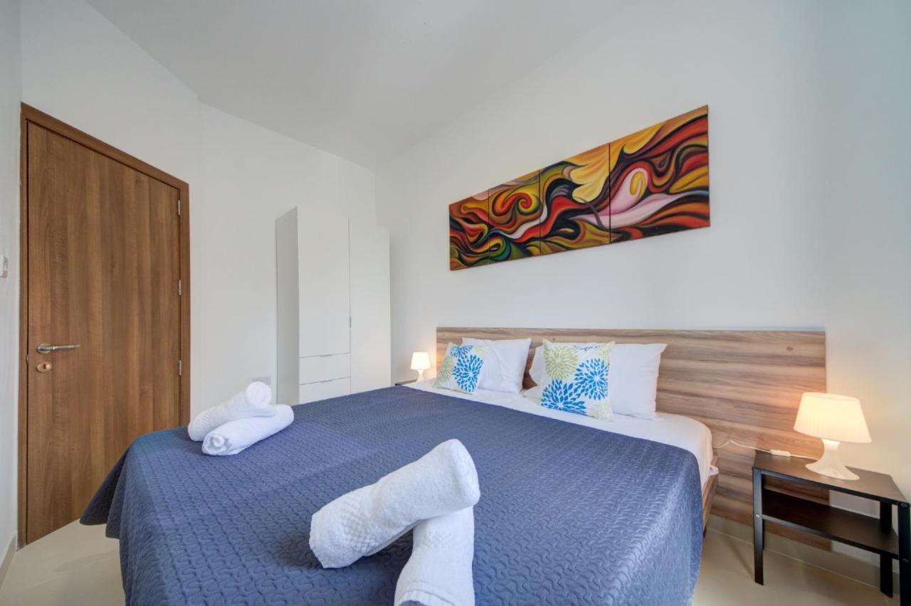 Msida Creek one bedroom Apartment Buitenkant foto
