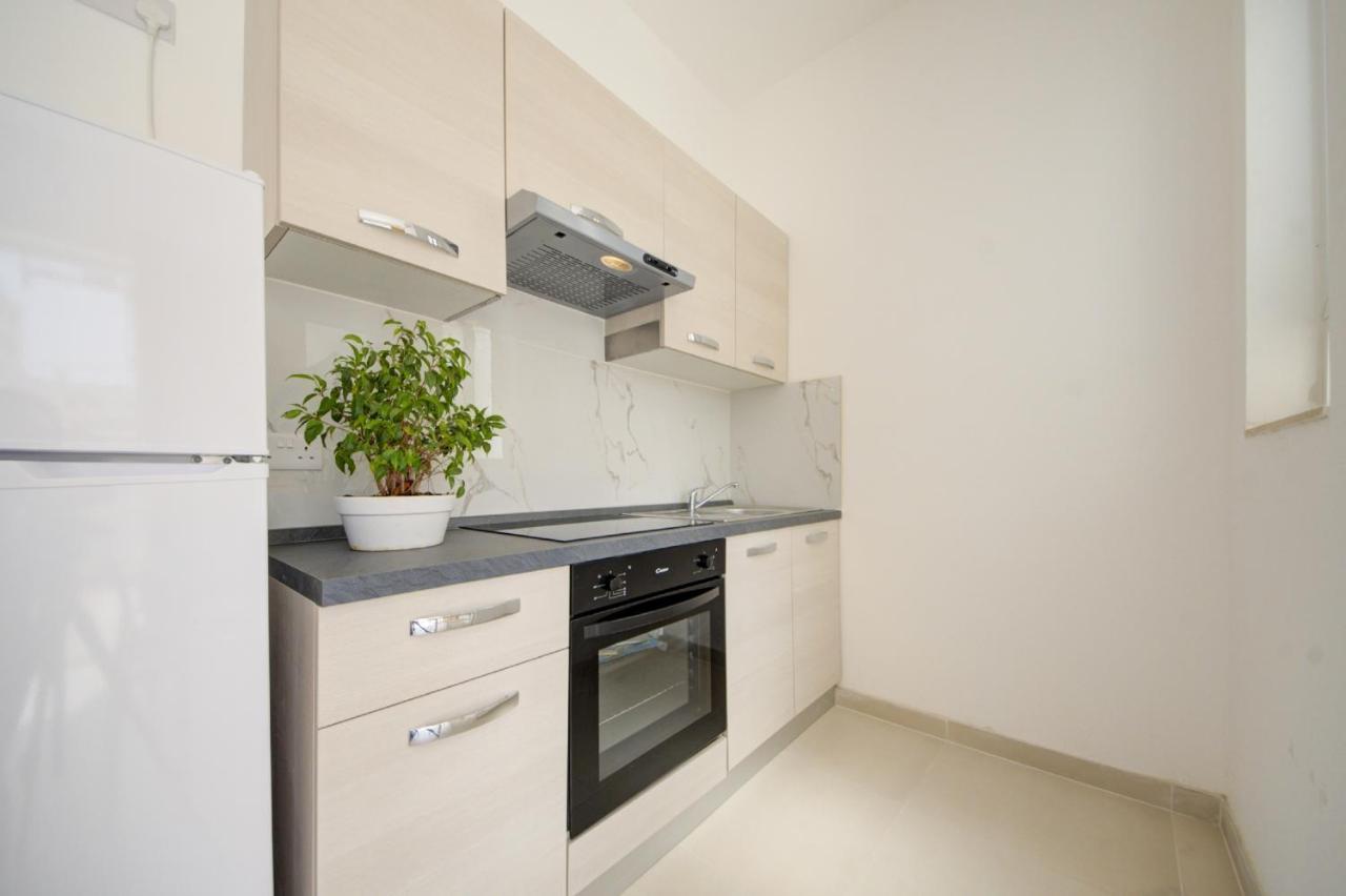 Msida Creek one bedroom Apartment Buitenkant foto