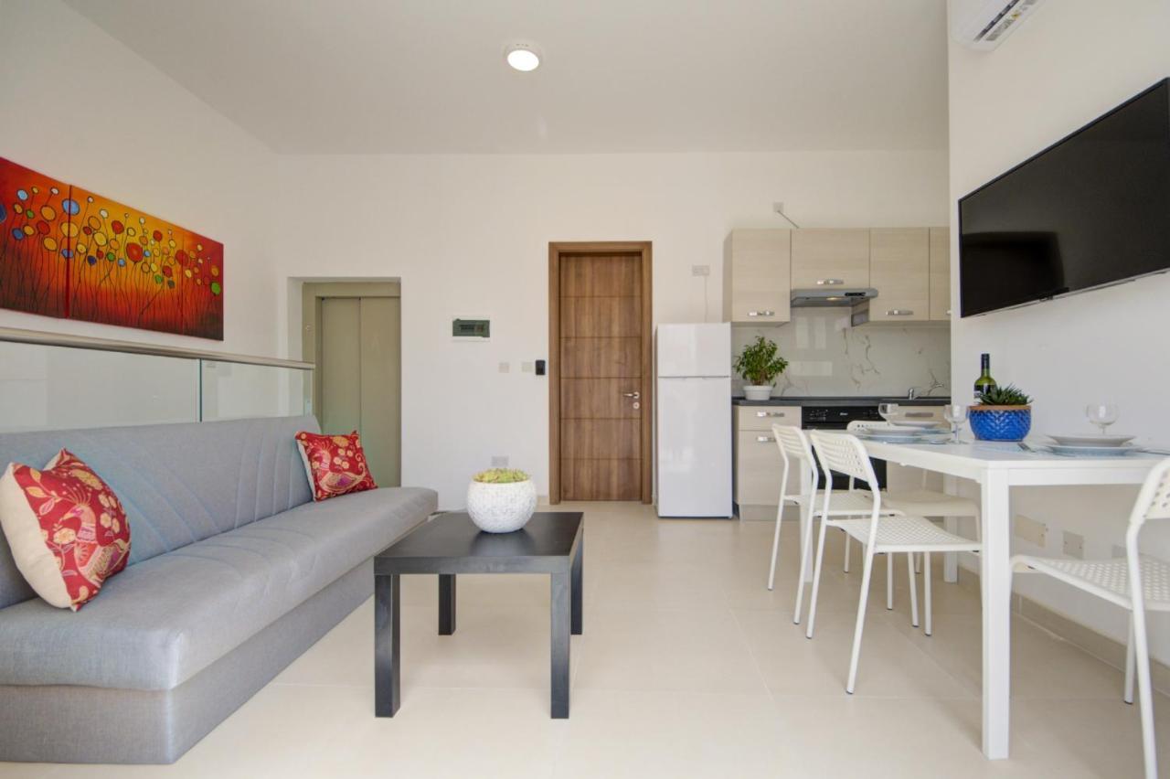 Msida Creek one bedroom Apartment Buitenkant foto