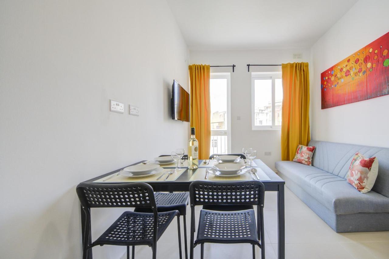 Msida Creek one bedroom Apartment Buitenkant foto