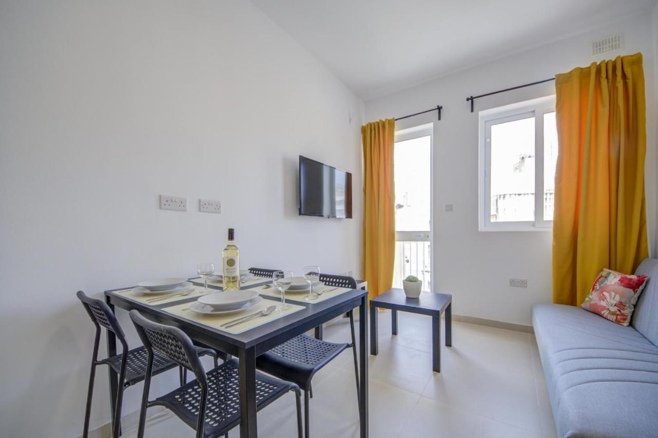 Msida Creek one bedroom Apartment Buitenkant foto