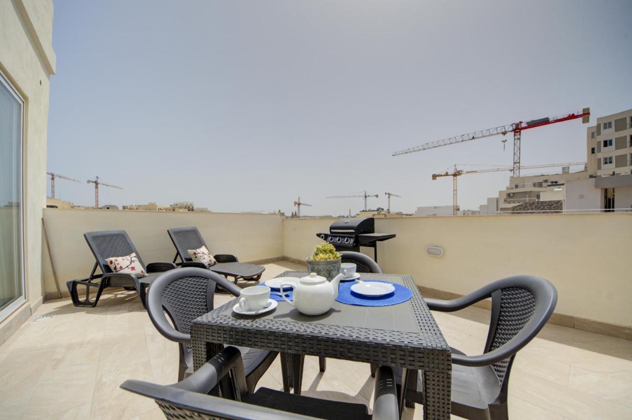 Msida Creek one bedroom Apartment Buitenkant foto
